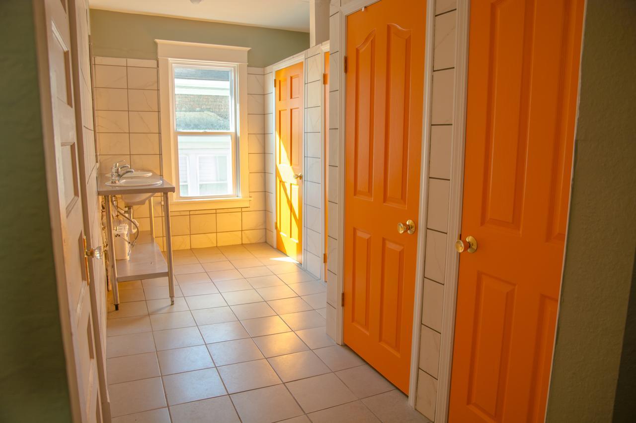 Honeycomb Hostel Канзас-Сити Экстерьер фото